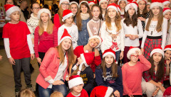 Mikołajkowy Flash Mob w Alfa Centrum