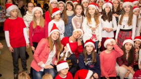 Mikołajkowy Flash Mob w Alfa Centrum