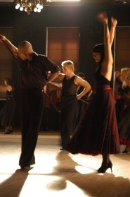 Kochaj i Tańcz 2009 cz.1